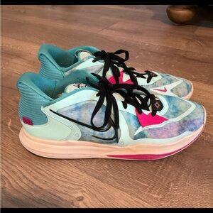 Men’s Nike Kyrie Low 5 Community shoe, 11.5